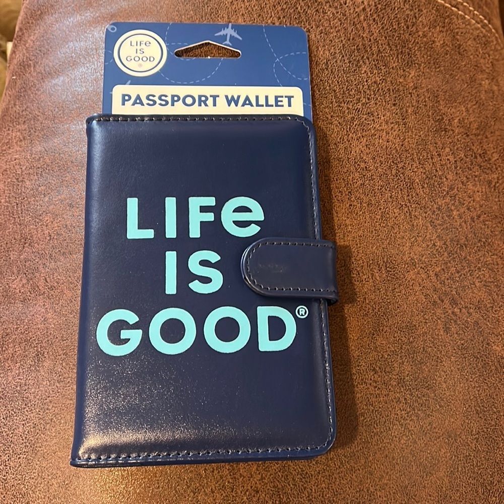 NWT Life is Good passport wallet